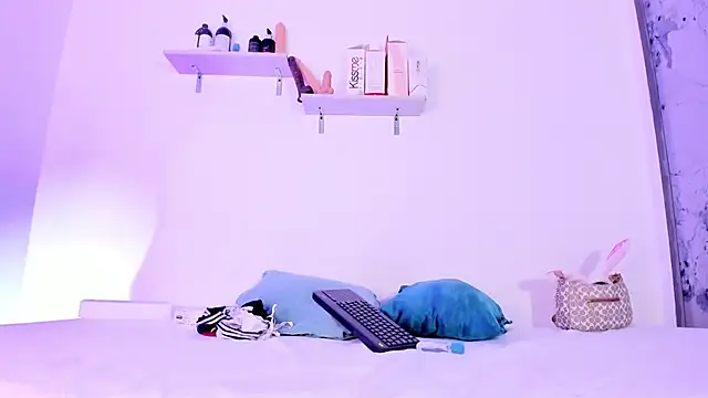 Kim Baker1 online show from 28, 10, 2025