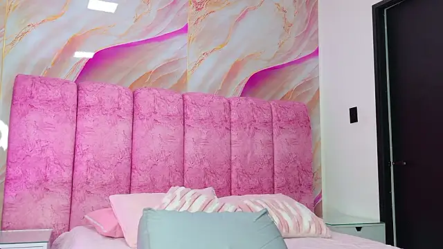 kendal rossi online show from 27, 3, 2026