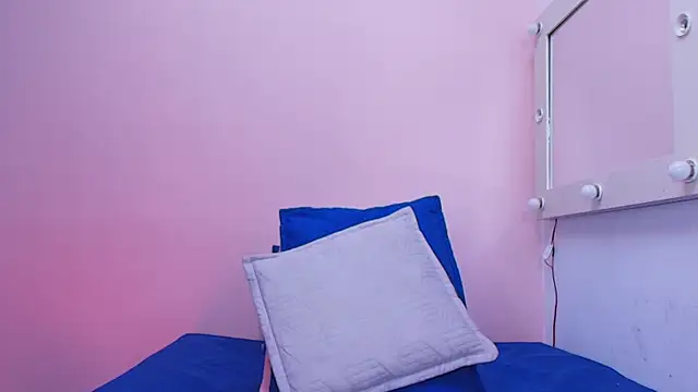 kendal rossi online show from 22, 9, 2025