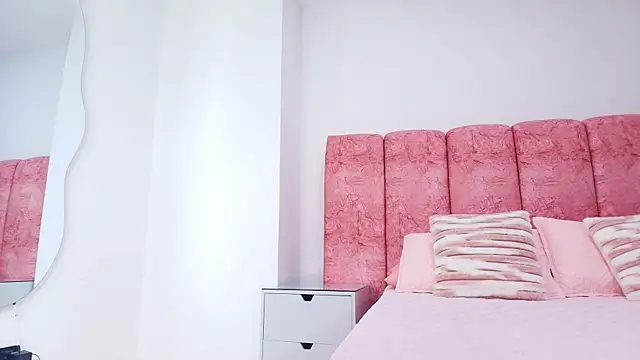 kendal rossi online show from 29, 11, 2025