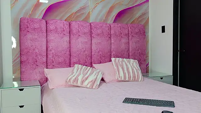 kendal rossi online show from 18, 2, 2026