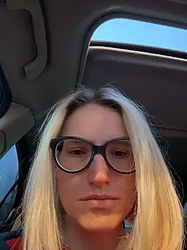 Sexy Sweets online show from 9, 11, 2025