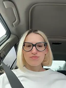 Sexy Sweets online show from 8, 11, 2025