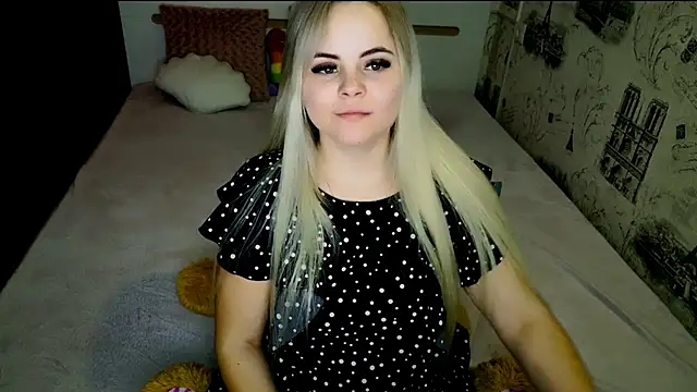 lovely-eyes online show from 6, 5, 2026