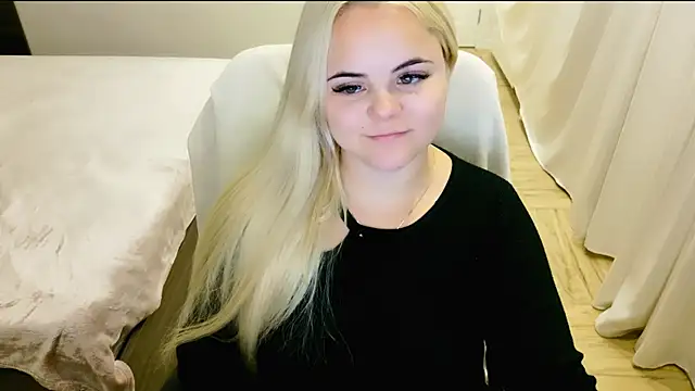 lovely-eyes online show from 18, 3, 2025