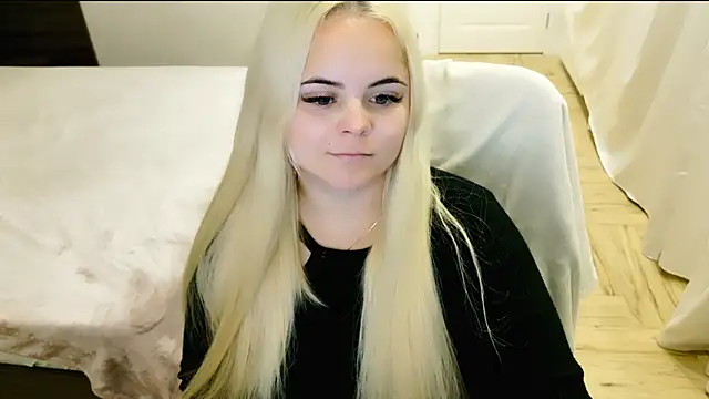 lovely-eyes online show from 18, 3, 2025