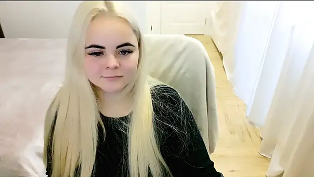 lovely-eyes online show from 28, 2, 2025