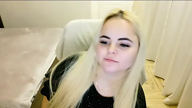 lovely-eyes online show from 15, 2, 2025