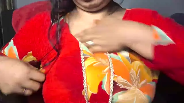 Snapshot of Gulaboo_bhabi chatting on 3, 7, 2026 Gulaboo bhabi online show from 3, 7, 2026