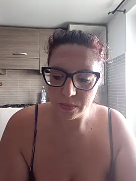 Snapshot of carolyne2023 chatting on 1, 11, 2025 carolyne2023 online show from 1, 11, 2025