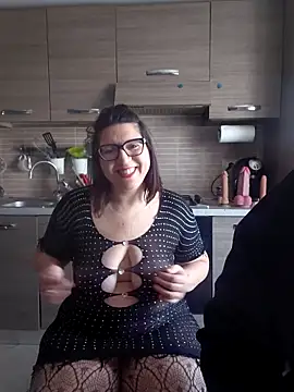 carolyne2023 online show from 13, 3, 2026