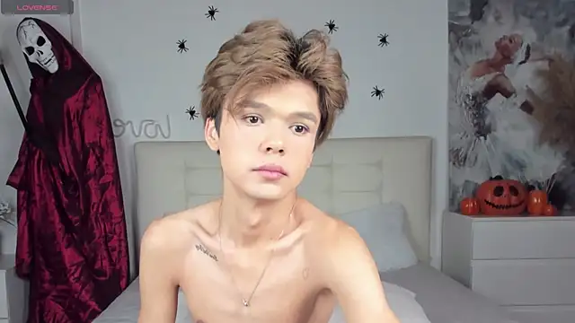 Snapshot of Felix_Rey chatting on 1, 11, 2025 Felix Rey online show from 1, 11, 2025