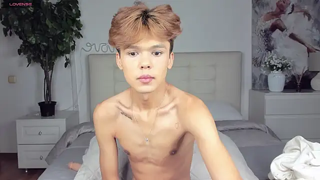 Snapshot of Felix_Rey chatting on 23, 9, 2025 Felix Rey online show from 23, 9, 2025