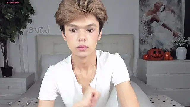 Snapshot of Felix_Rey chatting on 5, 11, 2025 Felix Rey online show from 5, 11, 2025