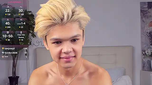 Snapshot of Felix_Rey chatting on 4, 3, 2025 Felix Rey online show from 4, 3, 2025