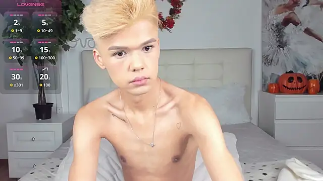 Snapshot of Felix_Rey chatting on 9, 11, 2025 Felix Rey online show from 9, 11, 2025