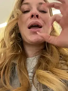 Sweet   Emily online show from 18, 9, 2025