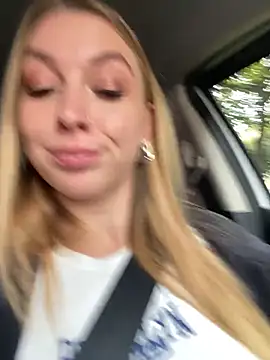 Sweet   Emily online show from 22, 9, 2025