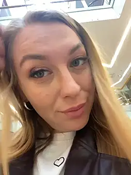 Sweet   Emily online show from 25, 9, 2025