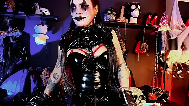 MorganaCrowley online show from 31, 10, 2025