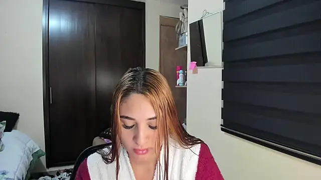 Amy Walker online show from 15, 4, 2026