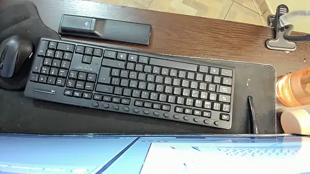 Amy Walker online show from 14, 10, 2025