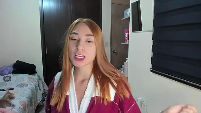 Amy Walker online show from 4, 3, 2026