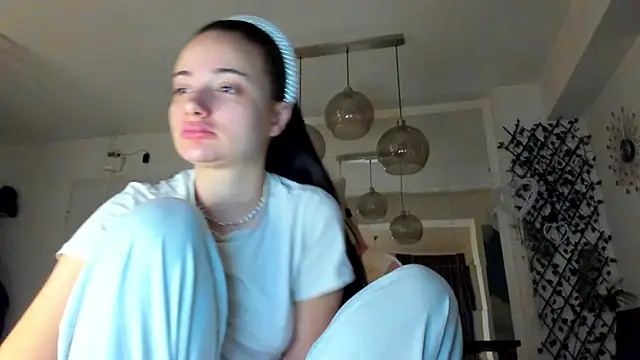 Snapshot of IreneVON chatting on 18, 2, 2026 IreneVON online show from 18, 2, 2026