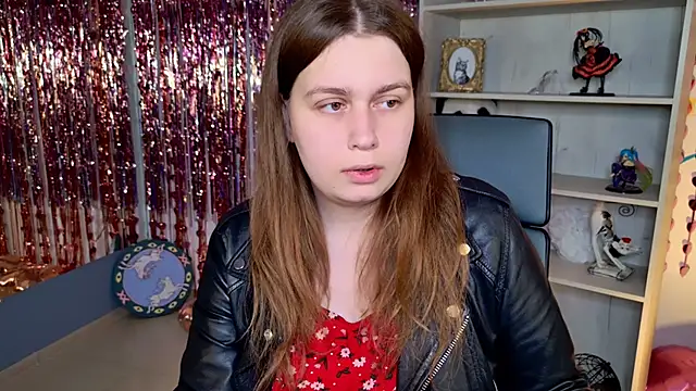 Snapshot of FioraMarmoris chatting on 19, 6, 2026 FioraMarmoris online show from 19, 6, 2026