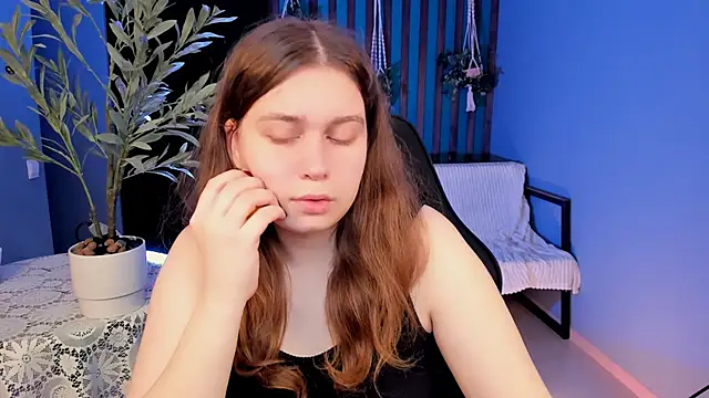 FioraMarmoris online show from 15, 3, 2026