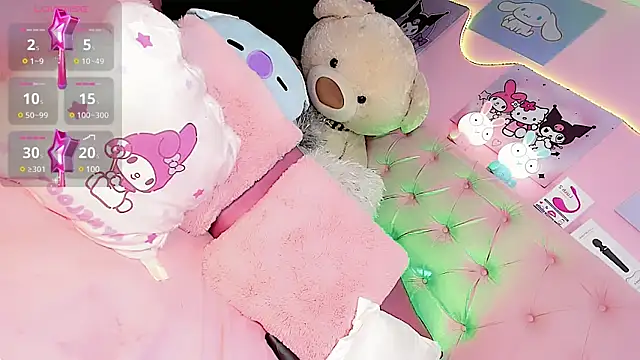 Cute Roxxy online show from 18, 3, 2025