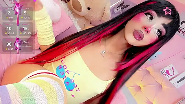 Cute Roxxy online show from 13, 3, 2026