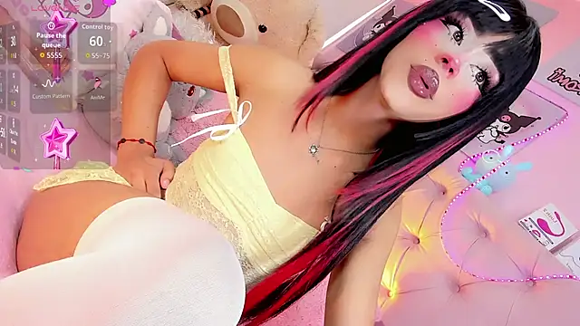 Cute Roxxy online show from 25, 5, 2026