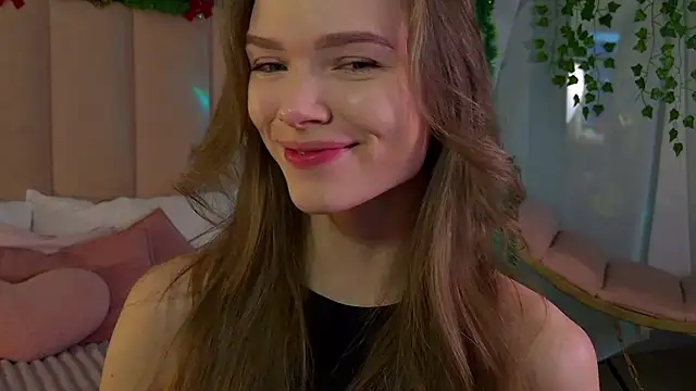 Eva Natsumi online show from 24, 12, 2024