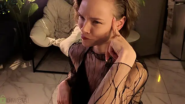 Eva Natsumi online show from 15, 11, 2025