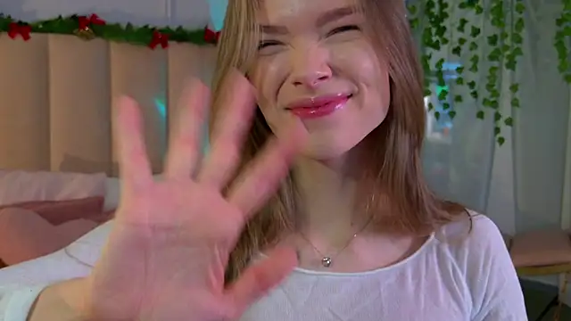 Eva Natsumi online show from 22, 12, 2024