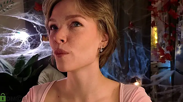 Eva Natsumi online show from 29, 10, 2025