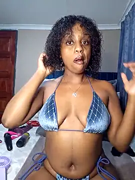 Queen-Chocolate online show from 8, 3, 2025