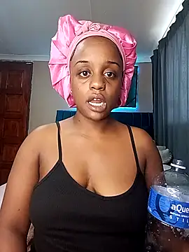 Snapshot of Queen-Chocolate chatting on 9, 2, 2026 Queen-Chocolate online show from 9, 2, 2026