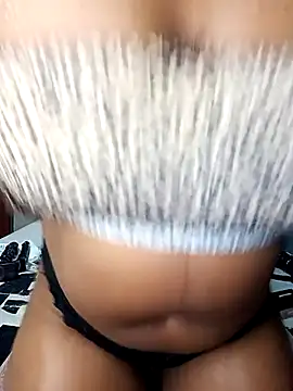 Snapshot of Queen-Chocolate chatting on 31, 1, 2026 Queen-Chocolate online show from 31, 1, 2026