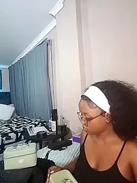 Snapshot of Queen-Chocolate chatting on 5, 2, 2026 Queen-Chocolate online show from 5, 2, 2026