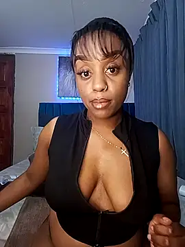 Queen-Chocolate online show from 16, 11, 2025