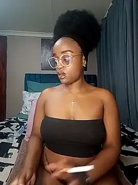 Queen-Chocolate online show from 28, 9, 2025