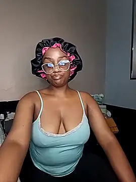 Snapshot of Queen-Chocolate chatting on 27, 2, 2026 Queen-Chocolate online show from 27, 2, 2026