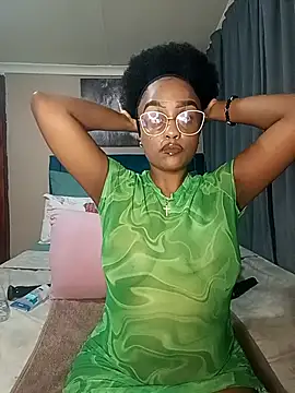 Queen-Chocolate online show from 25, 9, 2025