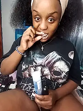 Snapshot of Queen-Chocolate chatting on 22, 2, 2026 Queen-Chocolate online show from 22, 2, 2026