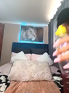 Snapshot of Queen-Chocolate chatting on 1, 2, 2026 Queen-Chocolate online show from 1, 2, 2026