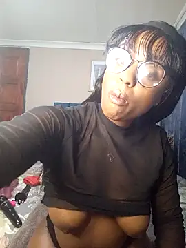 Queen-Chocolate online show from 5, 2, 2025