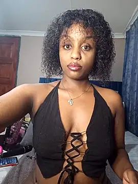 Queen-Chocolate online show from 9, 3, 2025