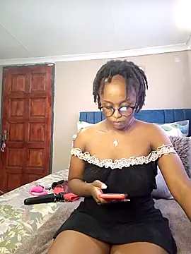 Queen-Chocolate online show from 16, 2, 2025